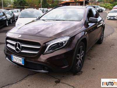Mercedes-Benz GLA  200 d (cdi) Executive 4matic auto Marrone usata Aci Catena