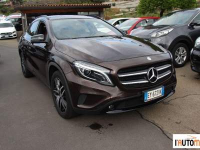 Mercedes-Benz GLA  200 d (cdi) Executive 4matic auto Marrone usata Aci Catena