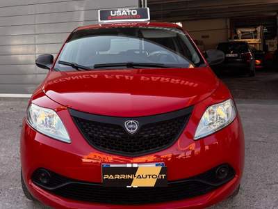 Lancia Ypsilon 0.9 TwinAir 5 porte Metano Ecochic Elefantino Blu Rosso usata Portoferraio