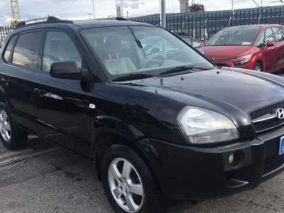 Hyundai Tucson TUCSON 2.0CRDI**4x4*GOMME** **NUOVE**TAGLIANDATA Nero usata Roma