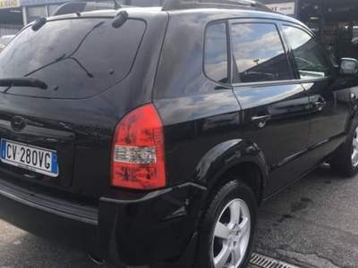 Hyundai Tucson TUCSON 2.0CRDI**4x4*GOMME** **NUOVE**TAGLIANDATA Nero usata Roma
