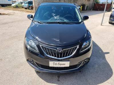 Lancia Ypsilon 1.0 FireFly 5 porte S&S Hybrid Ecochic Gold Nero usata Giugliano in Campania