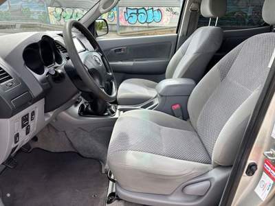 Toyota Hilux 2.5 D-4D 4WD 4p. Double Cab Argento usata Castelnuovo Rangone