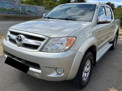 Toyota Hilux 2.5 D-4D 4WD 4p. Double Cab Argento usata Castelnuovo Rangone