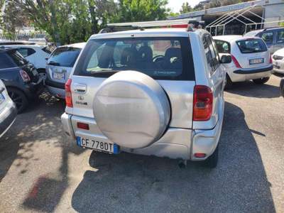 Toyota RAV4 RAV4 2.0 Tdi frizione distribuzione e gomme nuovi Argento usata Roma