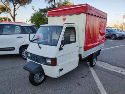 Piaggio Porter apecar diesel 400 allestimento negozio km 14000 Bianco usata Roma