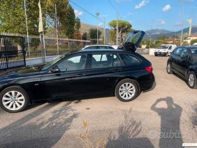 BMW Serie 3 320d 320d xDrive Touring Sport usata Fondi