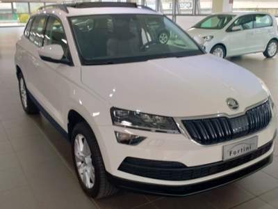 Skoda Karoq 1.6 TDI SCR Executive Bianco usata Figline e Incisa Valdarno