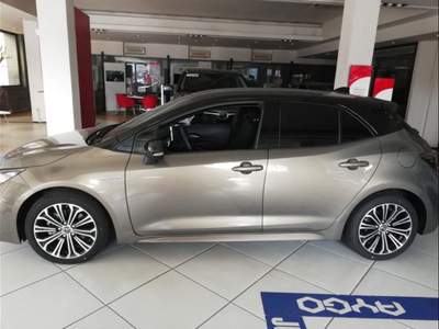 Toyota Corolla 2.0 Hybrid Style Nero usata Catania