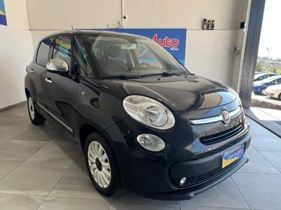 Fiat 500L 1.6 Multijet 120 CV Lounge Nero usata ADRANO