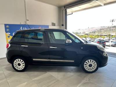 Fiat 500L 1.6 Multijet 120 CV Lounge Nero usata ADRANO