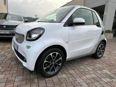Smart ForTwo 70 1.0 twinamic cabrio Passion *NEOPATENTATI* Bianco usata Torre de' Roveri