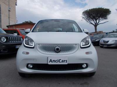 Smart ForTwo 70 1.0 twinamic Prime con impianto a Gpl Bianco usata San Giuseppe Vesuviano