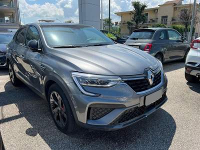 Renault Arkana Hybrid E-TECH 145 CV R.S. Line Grigio usata Nola
