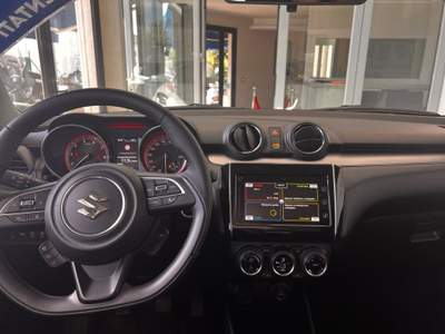 Suzuki Swift 1.2 Hybrid CVT Top Bianco usata Portoferraio
