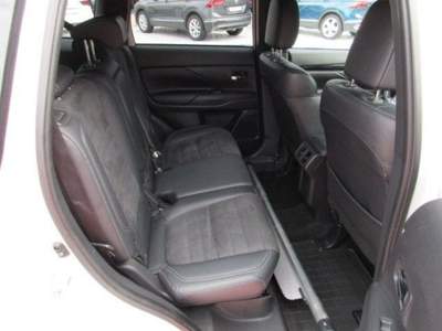 Mitsubishi Outlander 2.0 4WD CVT Active Bianco usata Castelnuovo Rangone
