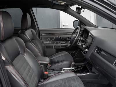 Mitsubishi Outlander 2.0 2WD Blackline Nero usata Castelnuovo Rangone