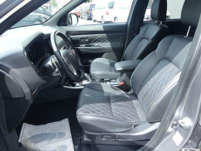 Mitsubishi Outlander 2.4 MIVEC 4WD PHEV Intro Edition Grigio usata Castelnuovo Rangone