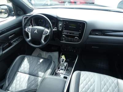 Mitsubishi Outlander 2.4 MIVEC 4WD PHEV Intro Edition Grigio usata Castelnuovo Rangone