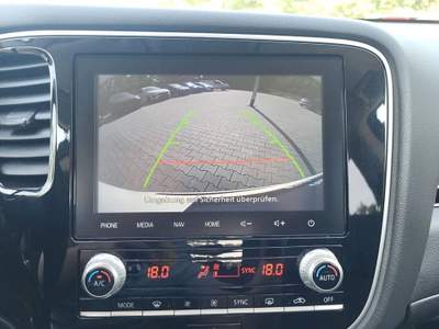 Mitsubishi Outlander 2.4 MIVEC 4WD PHEV Diamond SDA Bianco usata Castelnuovo Rangone