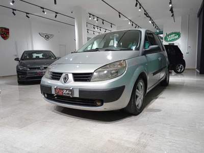 Renault Scénic non fumatore Argento usata Ottaviano