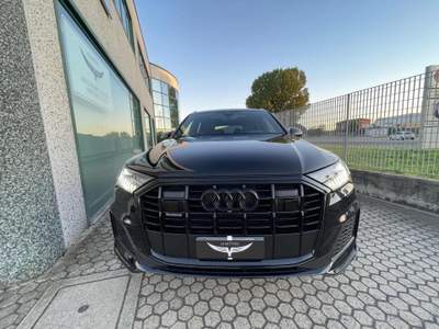 Audi Q7 50 TDI Q MHEV 3.0 tiptr Sport SLine-7posti elettr Nero usata Asti