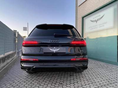 Audi Q7 50 TDI Q MHEV 3.0 tiptr Sport SLine-7posti elettr Nero usata Asti