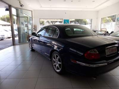 Jaguar X-Type 2.5 V6 24V cat Executive Blu/Azzurro usata ALTAVILLA MILICIA