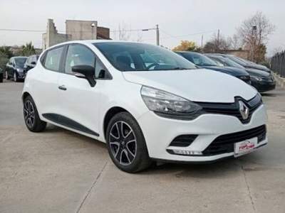 Renault Clio 0.9 tce energy Life Gpl 90cv Bianco usata Gioia Sannitica