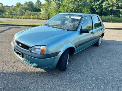 Ford Fiesta ford fiesta ok  neopatenati, unico proprietario Verde usata Asti