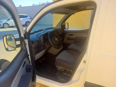 Fiat Doblò 1.6 Natural Power Bianco usata Manfredonia