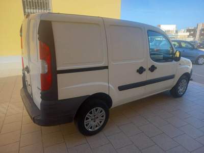Fiat Doblò 1.6 Natural Power Bianco usata Manfredonia
