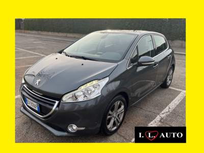 Peugeot 208 PureTech 82 5 porte Allure Grigio usata Torino