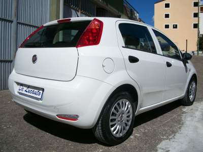 Fiat Punto EASY ModelYear 2018 Clima-ABS * Km 88 mila Bianco usata GROTTAMINARDA
