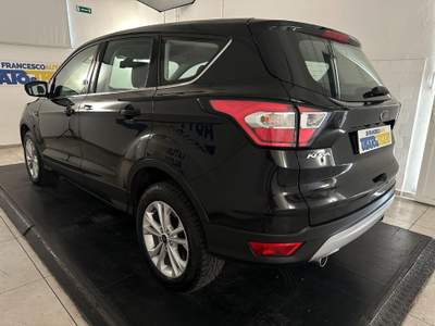 Ford Kuga 2.0 tdci Titanium s&s awd 150cv Nero usata Pescara