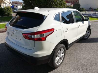 Nissan Qashqai 1.2 DIG-T Acenta Bianco usata Camisano Vicentino