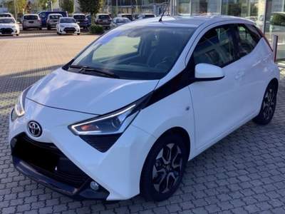 Toyota Aygo Connect 1.0 VVT-i 72 CV 5 porte x-play Bianco usata Castelnuovo Rangone