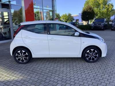 Toyota Aygo Connect 1.0 VVT-i 72 CV 5 porte x-play Bianco usata Castelnuovo Rangone
