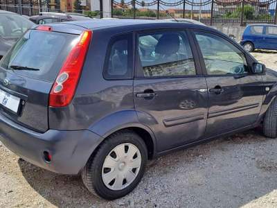 Ford Fiesta 1.2 Gpl 5p. Blu/Azzurro usata Giugliano in Campania