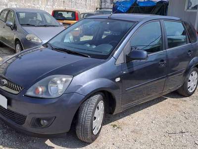 Ford Fiesta 1.2 Gpl 5p. Blu/Azzurro usata Giugliano in Campania