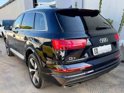 Audi Q7 3.0 TDI 272 CV quattro tiptronic Business Plus Blu/Azzurro usata Castellammare di Stabia