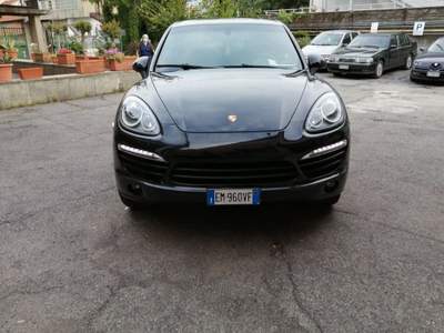 Porsche Cayenne vettura stupenda tenuta benissimo super accessoriata Nero usata GRUGLIASCO