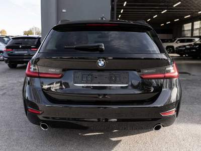 BMW Serie 3 320d 320d xDrive Touring Business Advantage Nero usata Silea