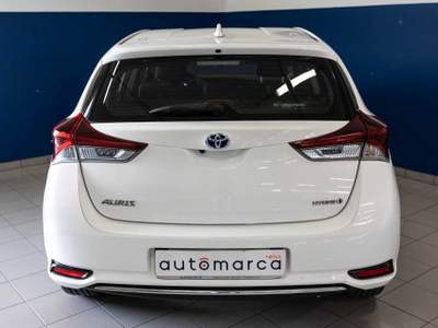 Toyota Auris 1.8 Hybrid Business Bianco usata Silea