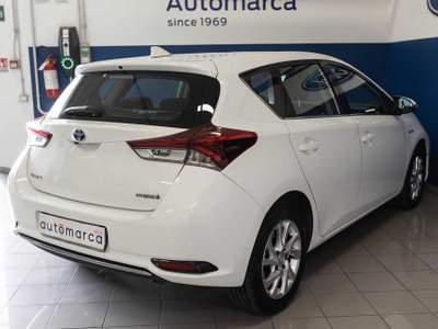 Toyota Auris 1.8 Hybrid Business Bianco usata Silea