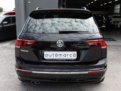 Volkswagen Tiguan 1.6 TDI SCR Sport BMT R-Line Nero usata Silea
