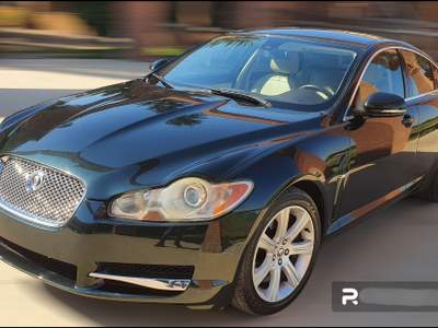 Jaguar XF Versione Premium Luxury Verde usata Sparanise