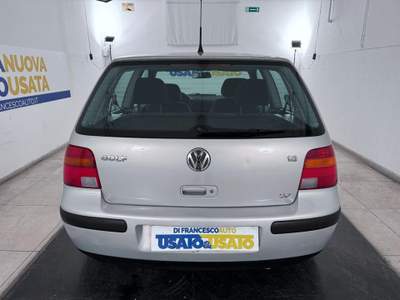 Volkswagen Golf 3p 1.6 Comfortline Argento usata Pescara