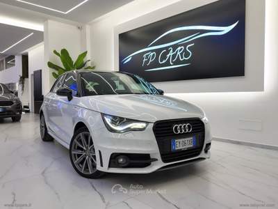 Audi A1 A1 SPB 1.6 TDI S line edition BI COLOR Bianco usata Cerignola