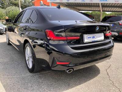 BMW Serie 3 318d d 150 cv Business Advantage Nero usata Nicosia